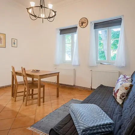 U Babky Bylinkářky 3*