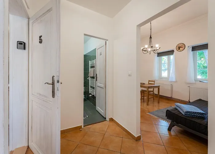 U Babky Bylinkářky